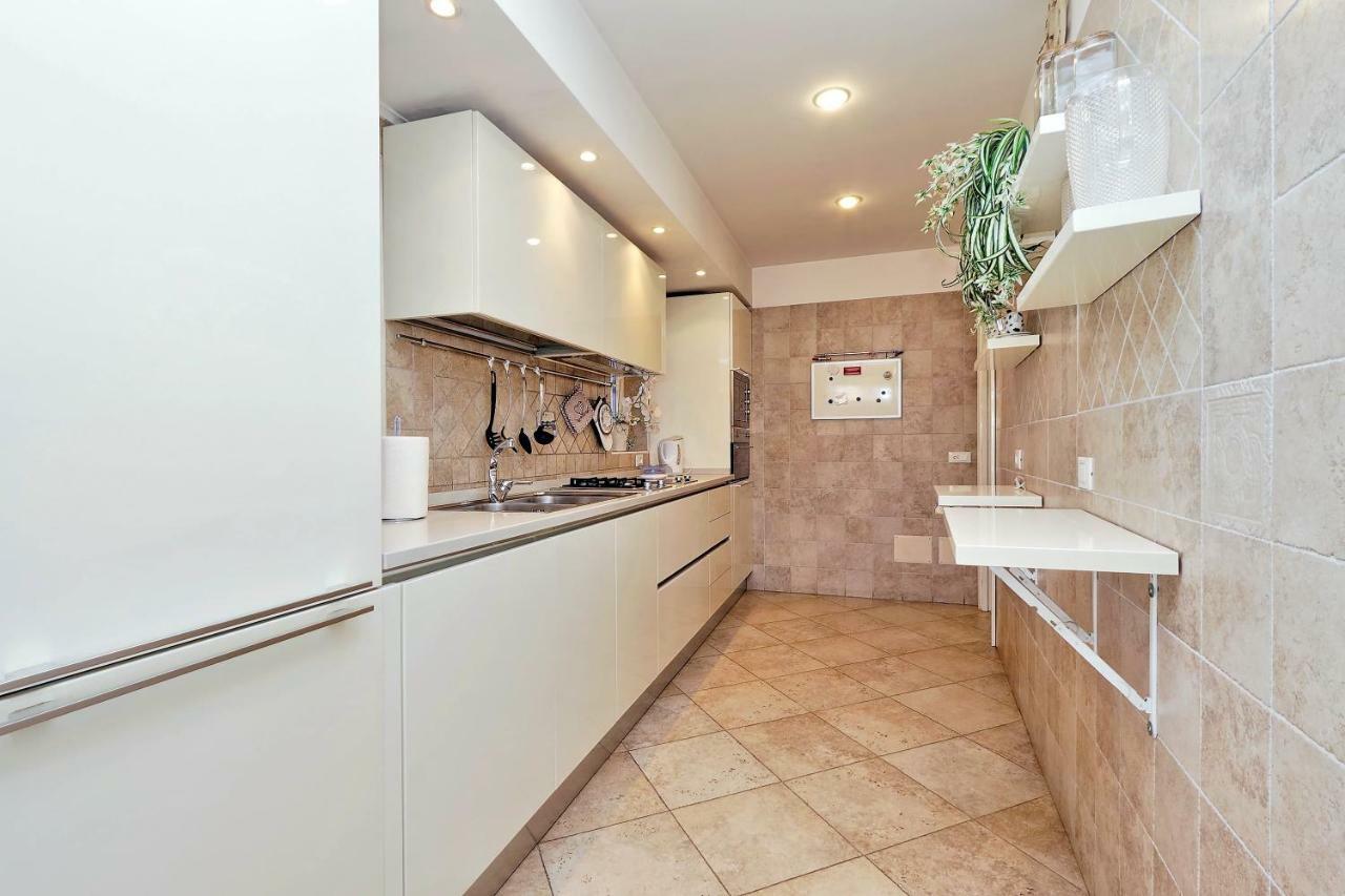 Rione Trastevere Apartment โรม ภายนอก รูปภาพ